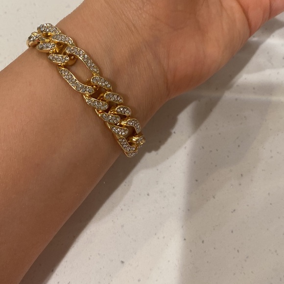 Chain gold color bracelet with rhinestone. Elegant - Picture 2 of 4